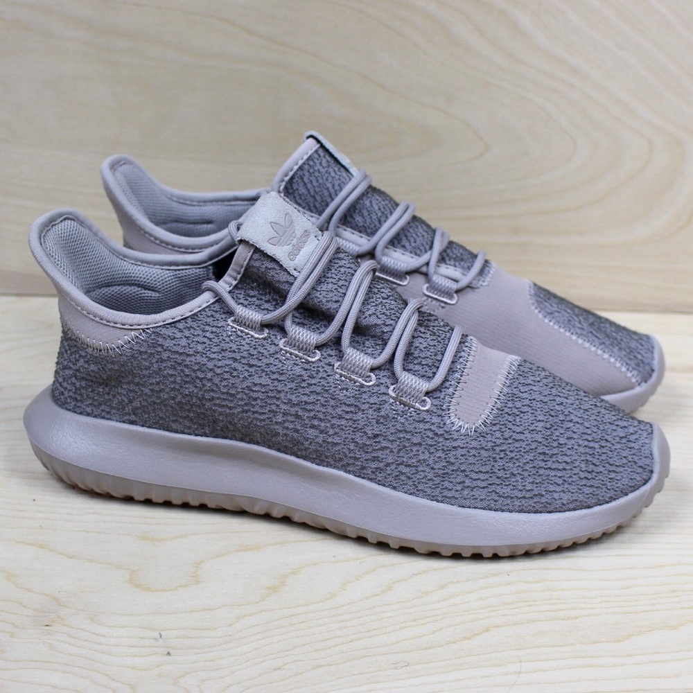 NEW Women’s Adidas Tubular Shadow Size 8
